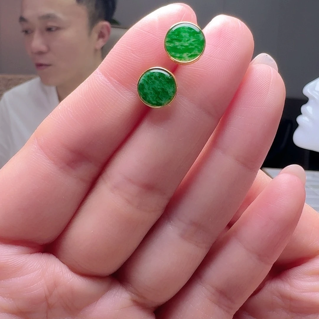 翡翠18K金镶嵌耳饰天然