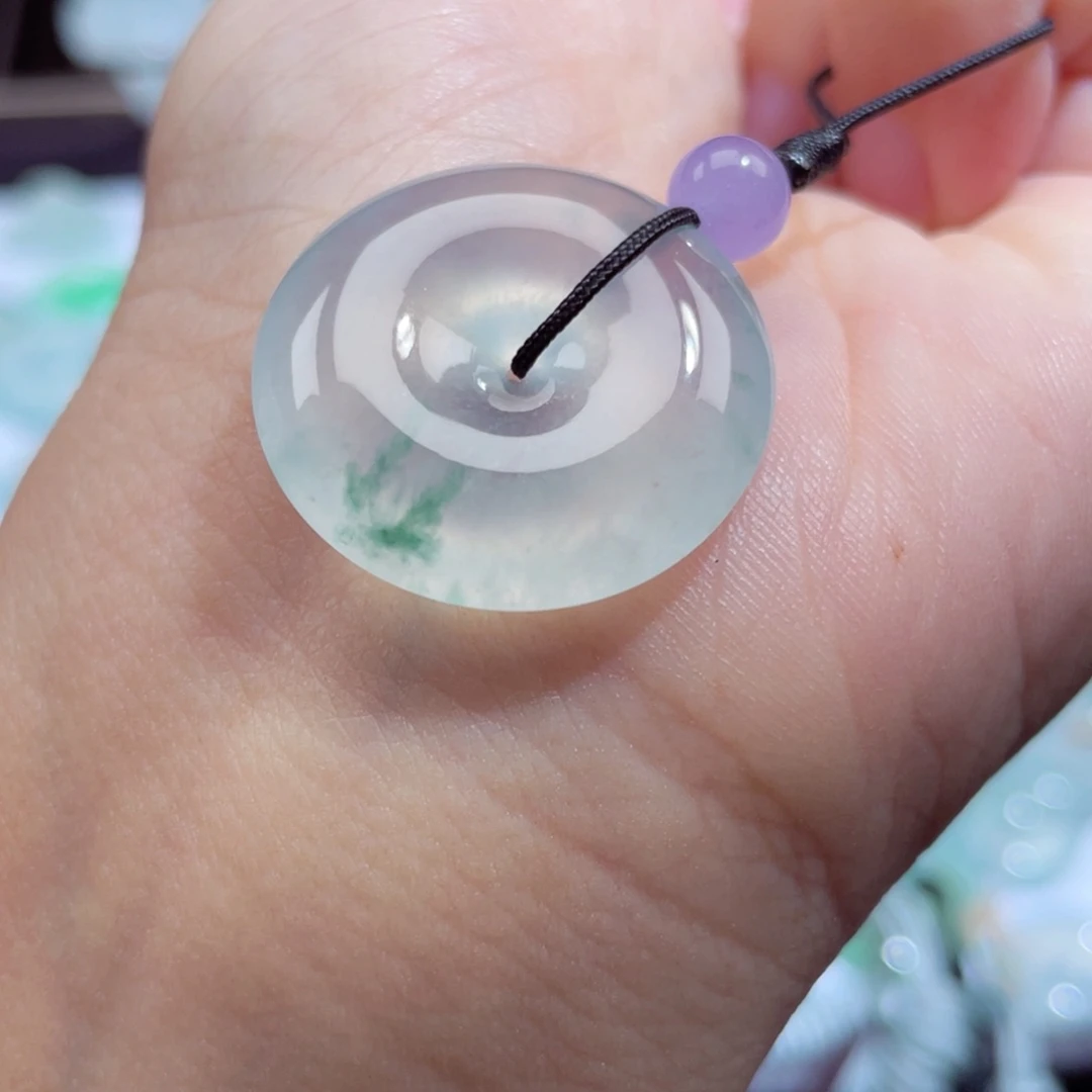 颈饰未镶嵌翡翠平安扣