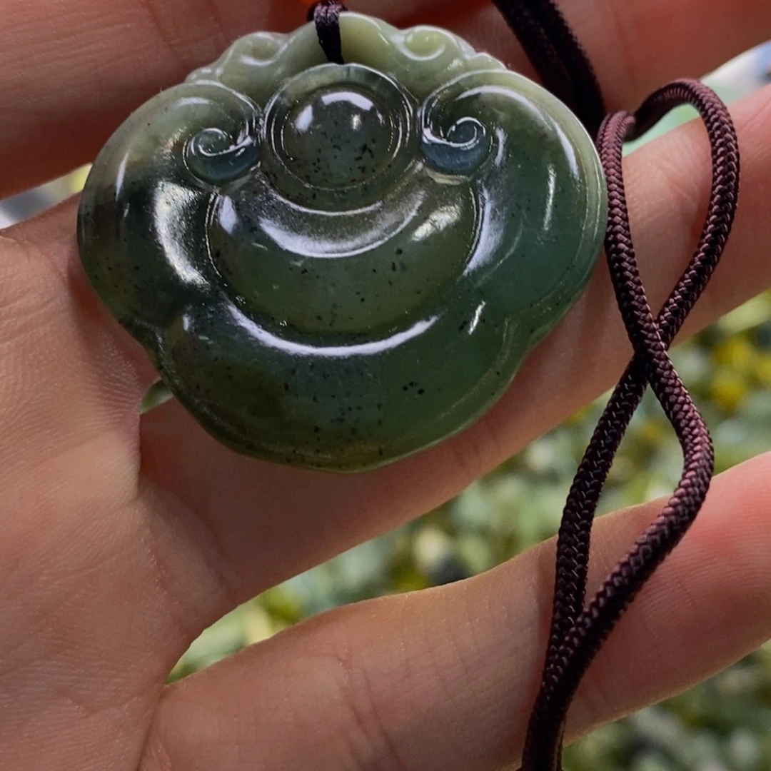 蛇纹石玉吊坠未镶嵌