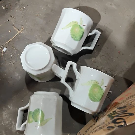 绿泥陶瓷盘子碗啥都有