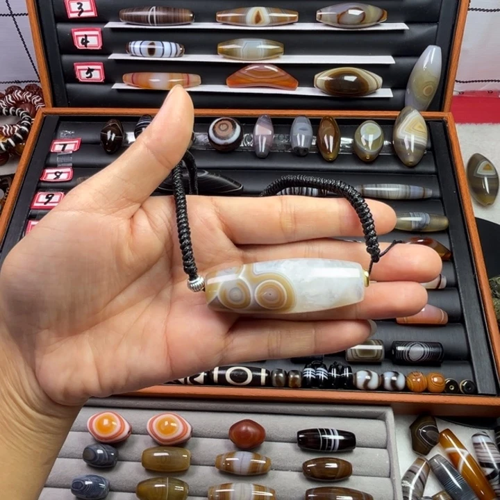 一***人玛瑙/玉髓未镶嵌颈饰