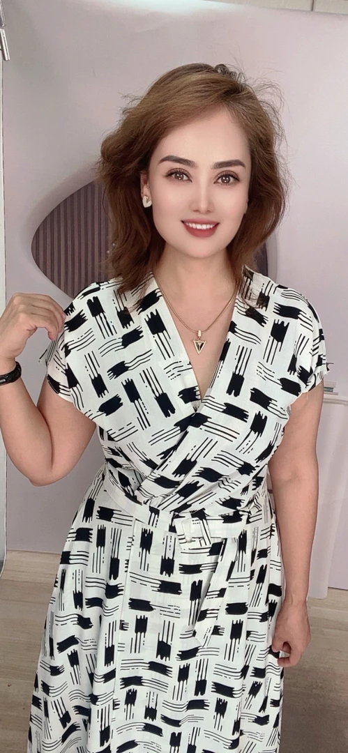 夏季新款法式交叉领透气连衣裙