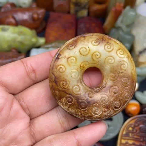 蛇纹石玉未镶嵌颈饰74