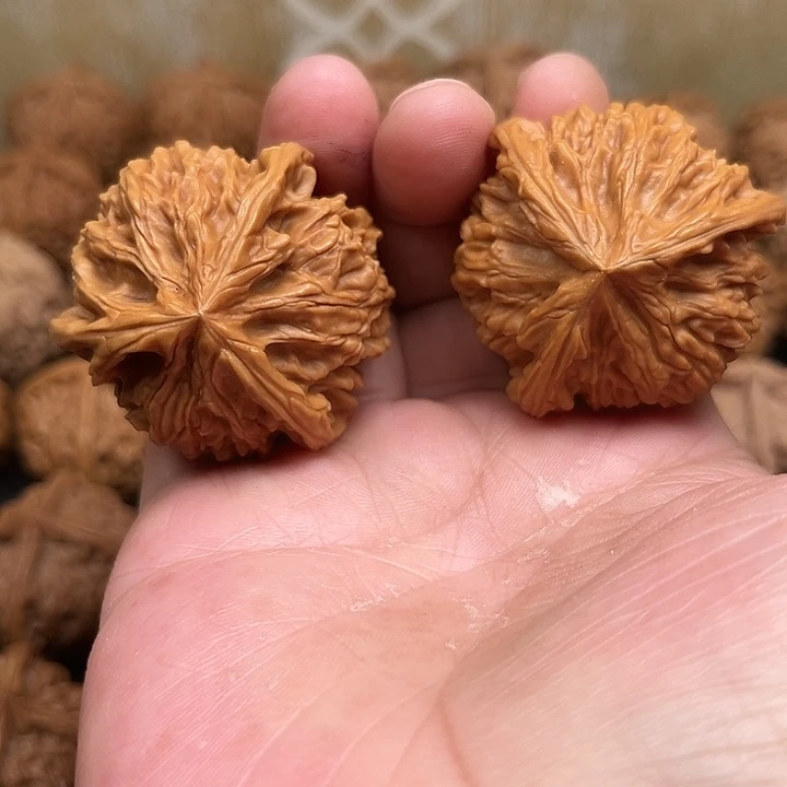 吊坠文玩核桃你们都在