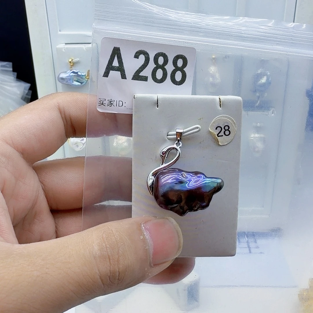 淡水珍珠颈饰合金