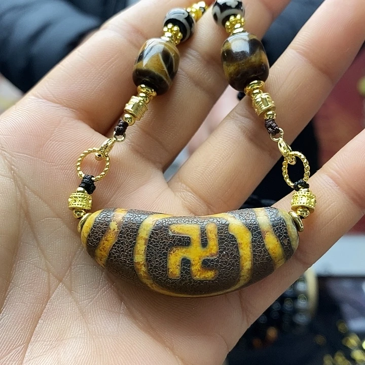 玛瑙/玉髓合金颈饰
