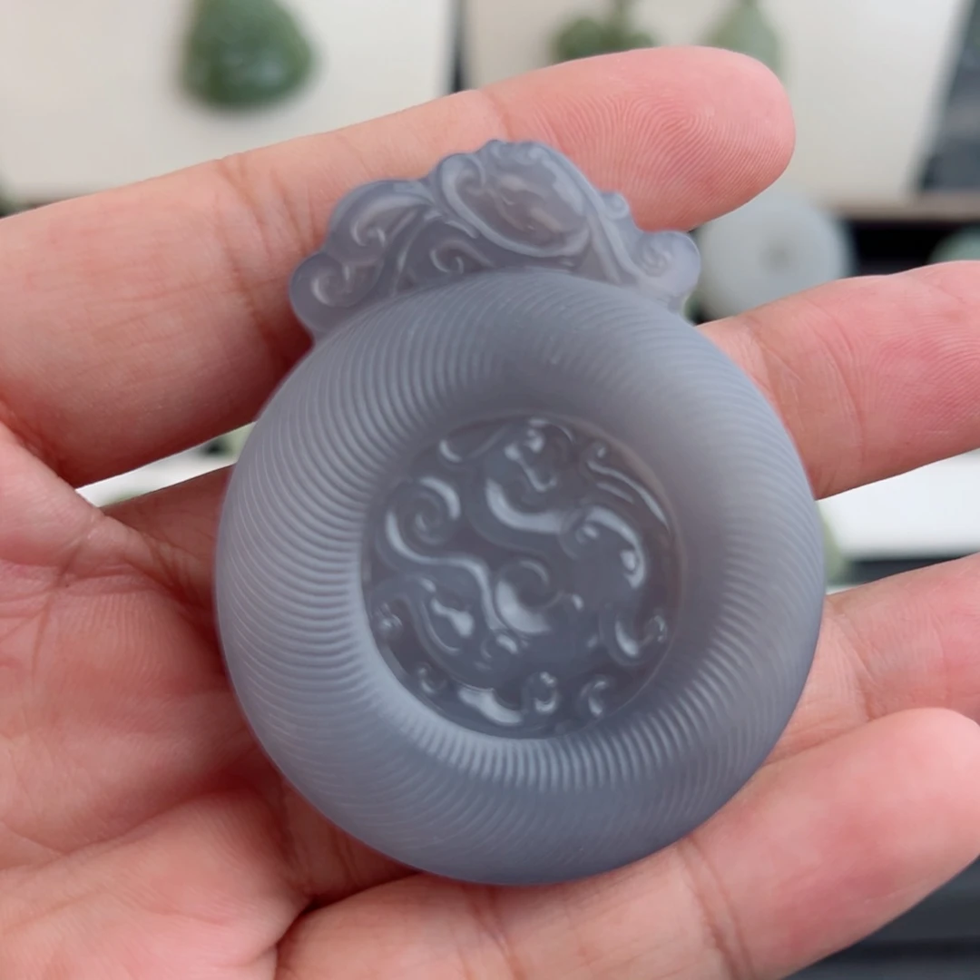 吊坠(赠链)未镶嵌和田玉666