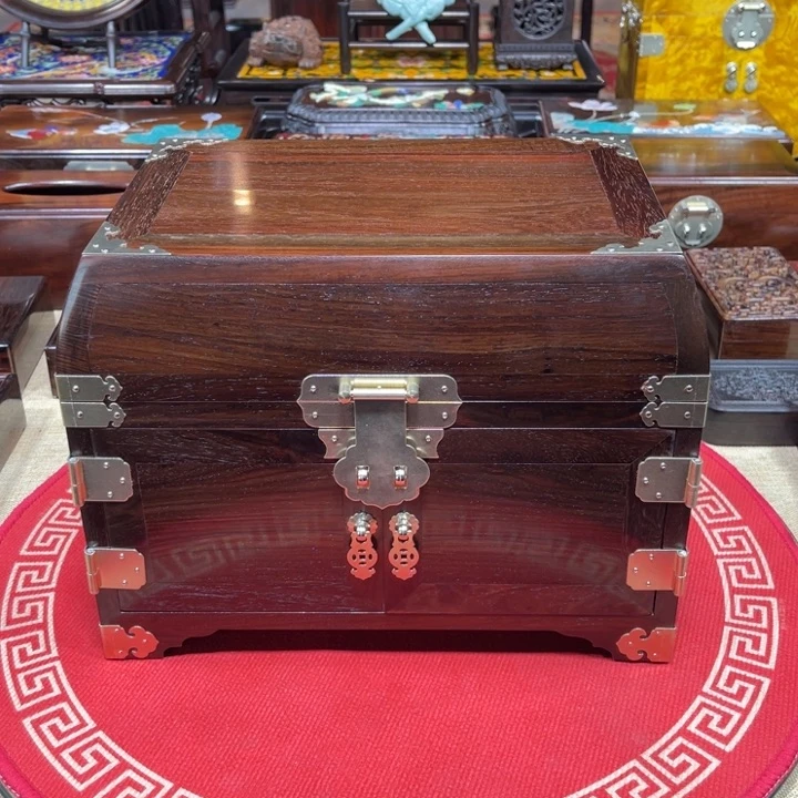 红酸枝木类成套家具