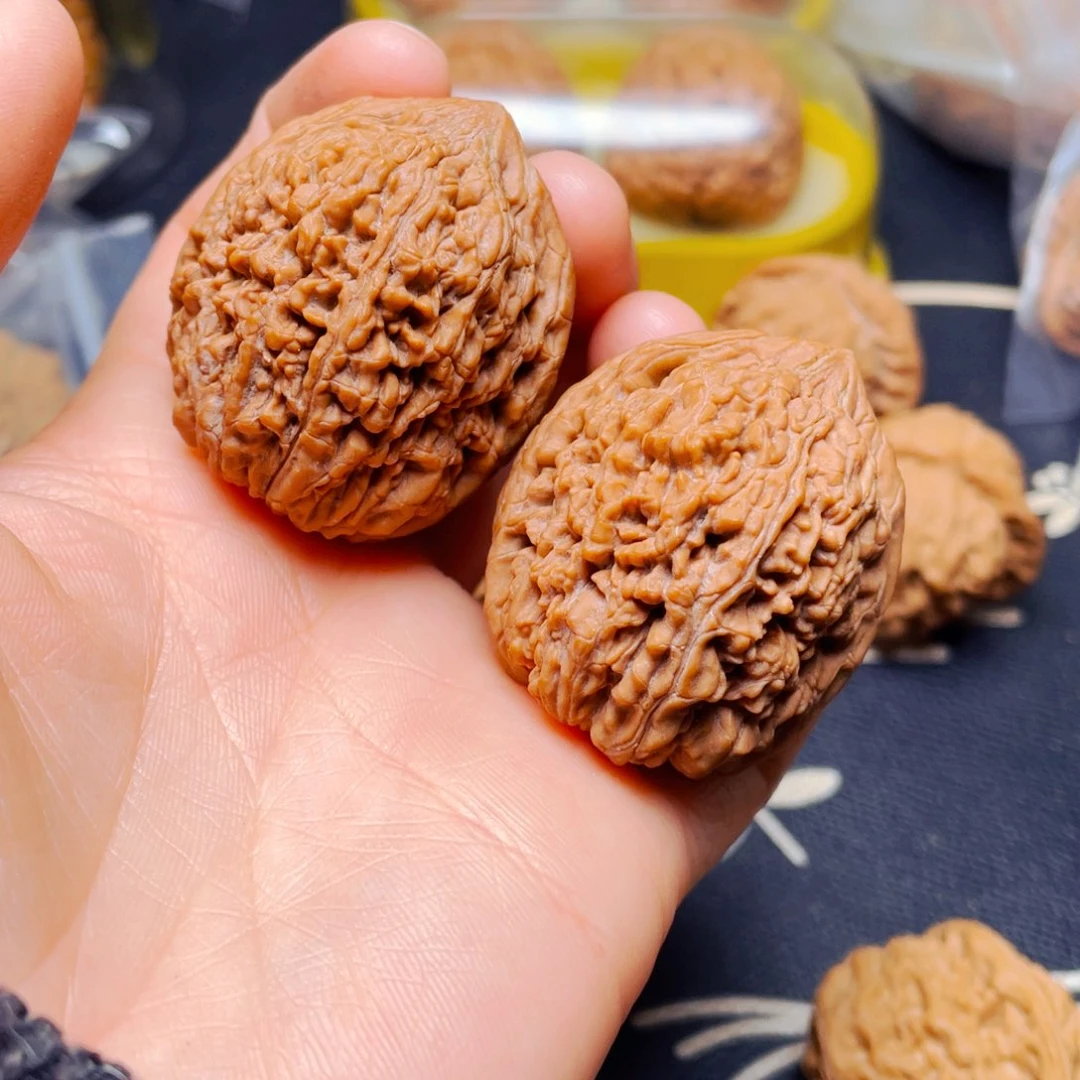 吊坠文玩核桃蒜头一对