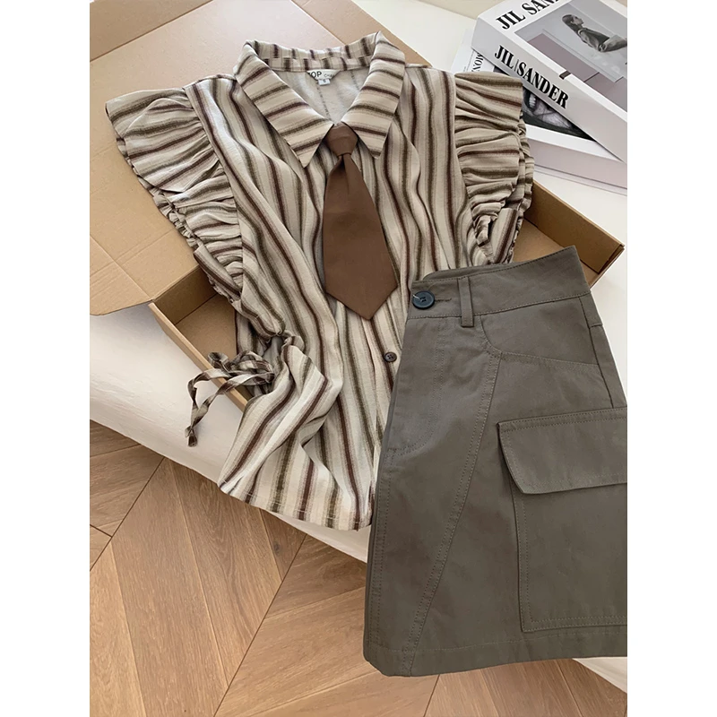 夏季一整套搭配设计感POLO领条纹系带上衣搭配时尚工装半身裙套装