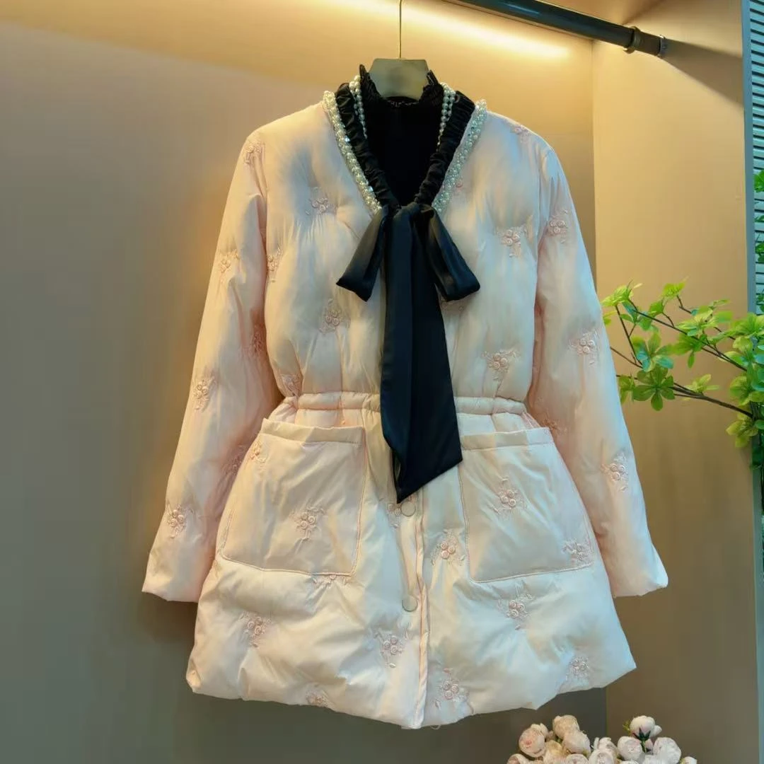 秋冬季轻奢新款绣花韩版网红系绳V领保暖棉服（长73左右）