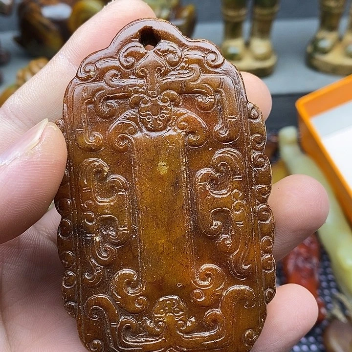 未镶嵌蛇纹石玉颈饰