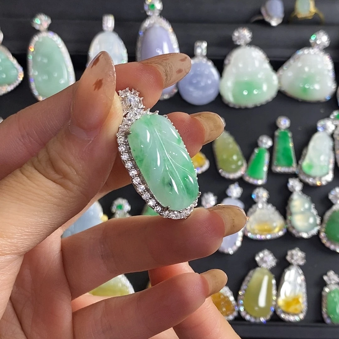翡翠银S925镶嵌颈饰天然翡翠