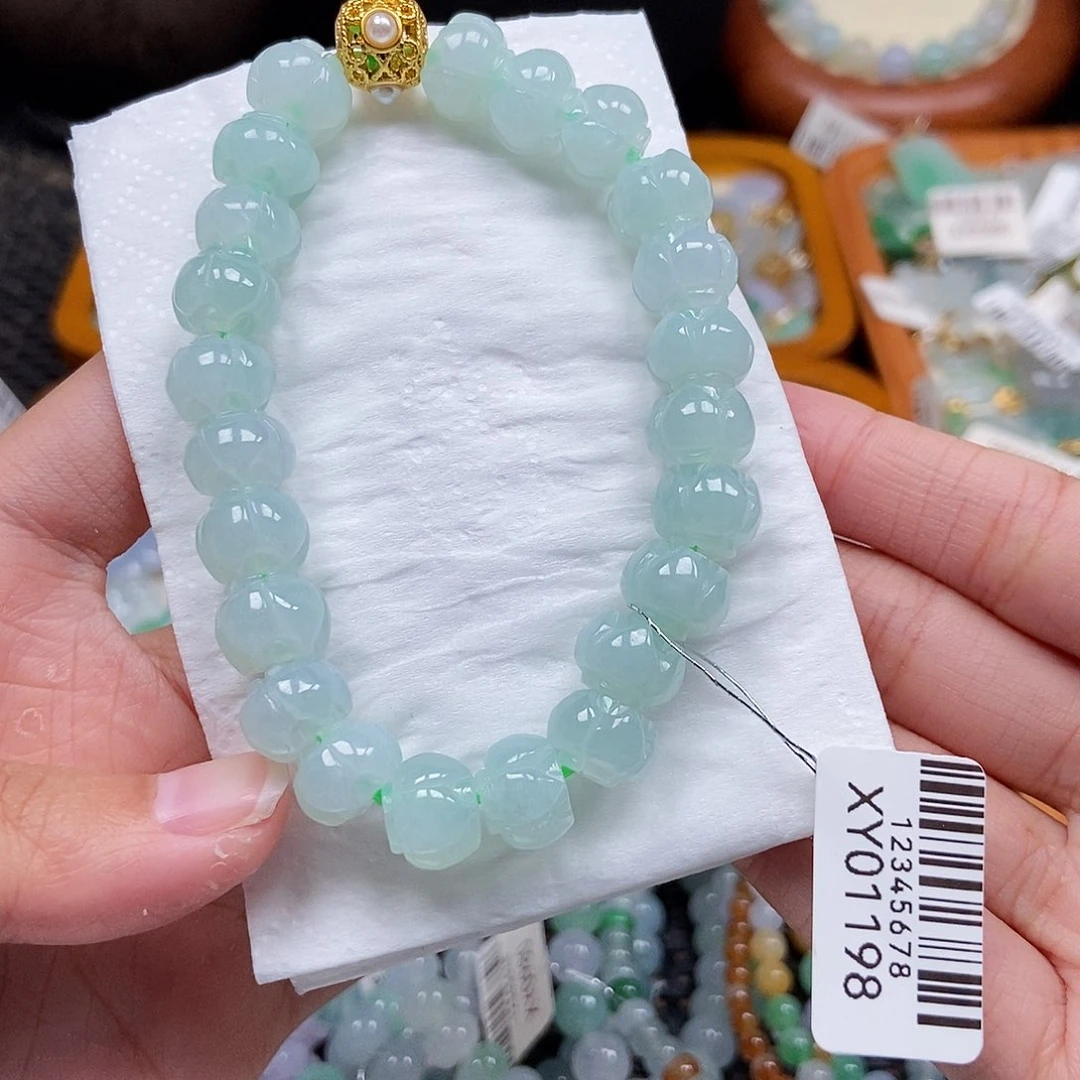 未镶嵌挂件翡翠闪