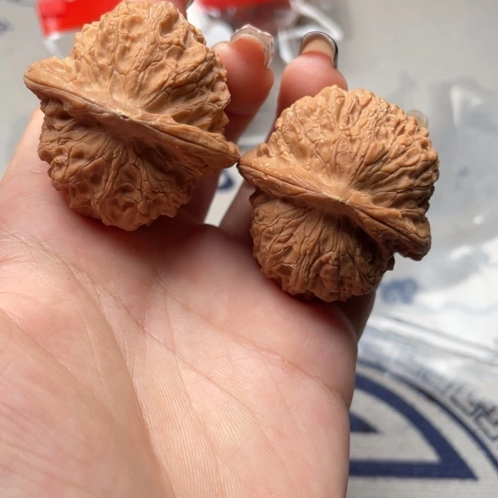 御***影吊坠文玩核桃血麒麟40
