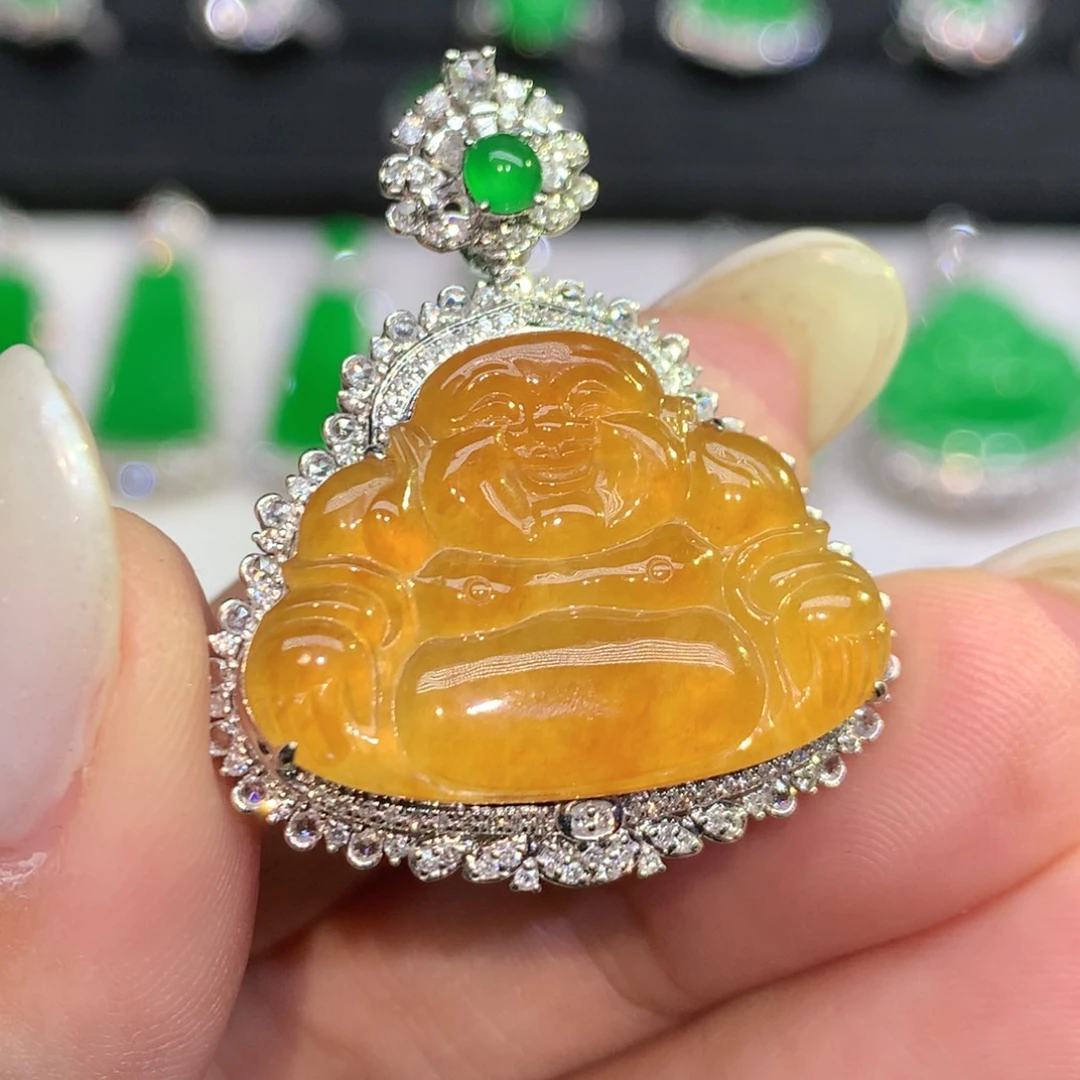 翡翠18K金镶嵌颈饰