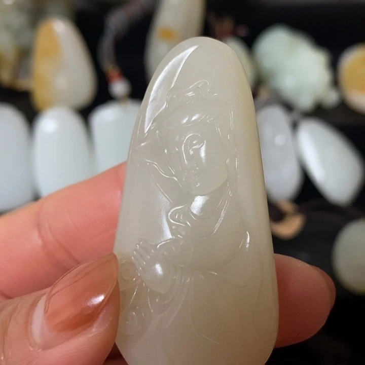 和田玉（糖玉）未镶嵌颈饰