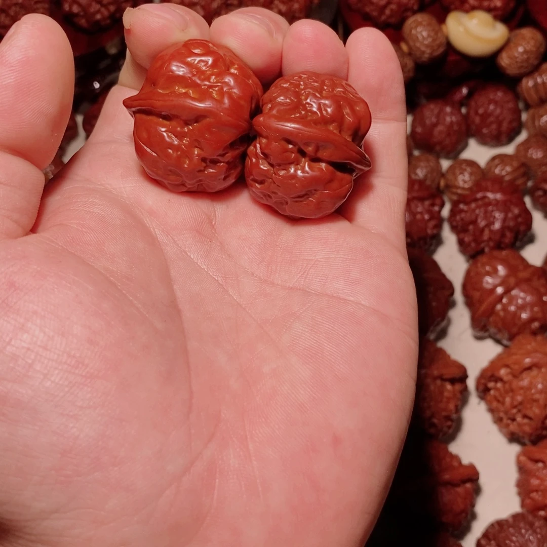 开***心吊坠桃核古缠古缠