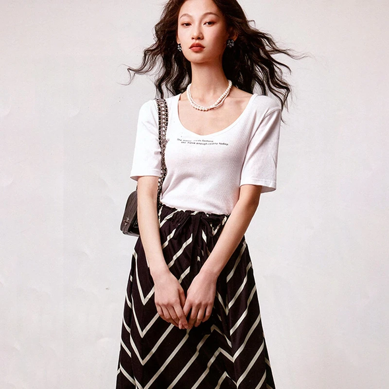 349854【然系列】设计感潮流字母T恤RAX23532