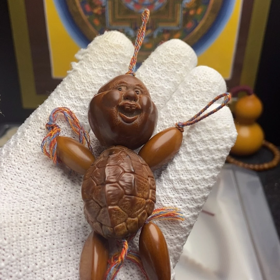橄榄核吊坠小龟人