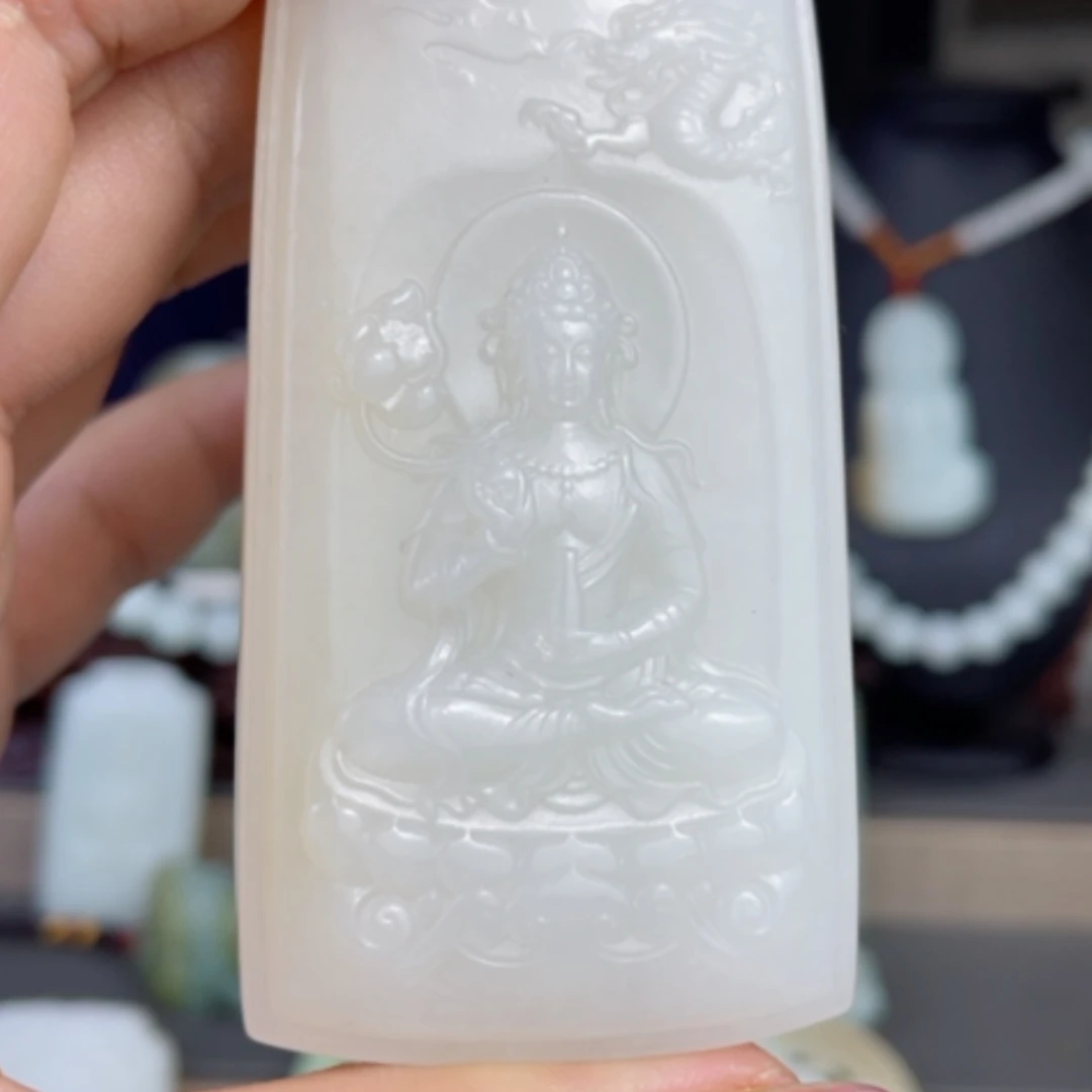 【闪购商品】颈饰未镶嵌和田玉