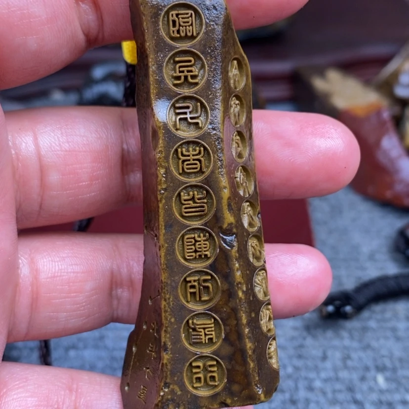 【闪购商品】原石雕刻手把件