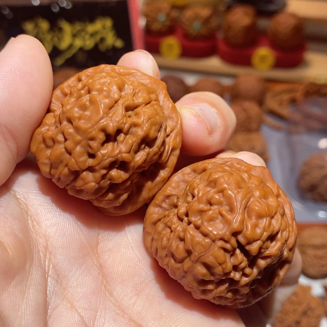 文玩核桃把件37尺全品金字塔