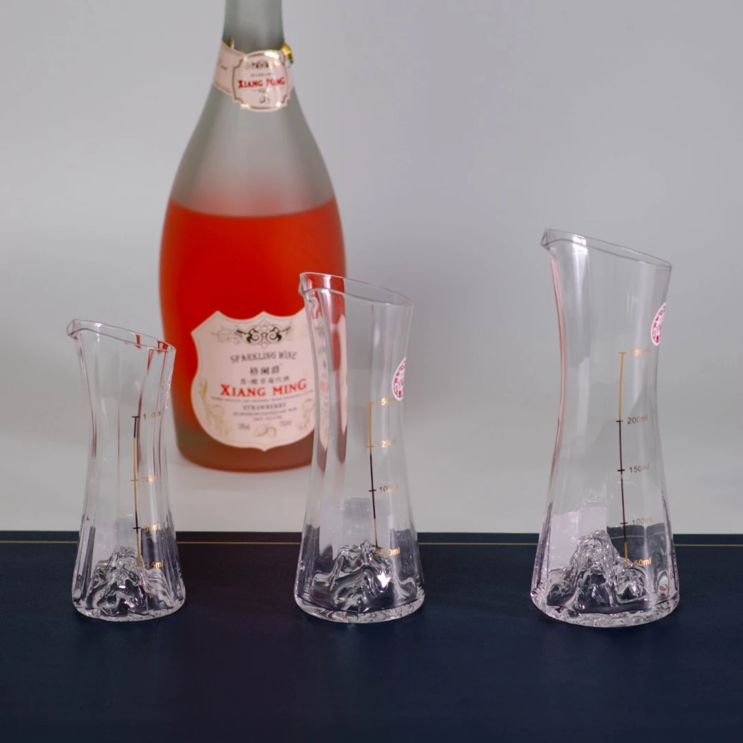 玻璃白酒分酒器家用加厚洋酒量酒壶套装酒杯水晶带刻度倒酒器小号