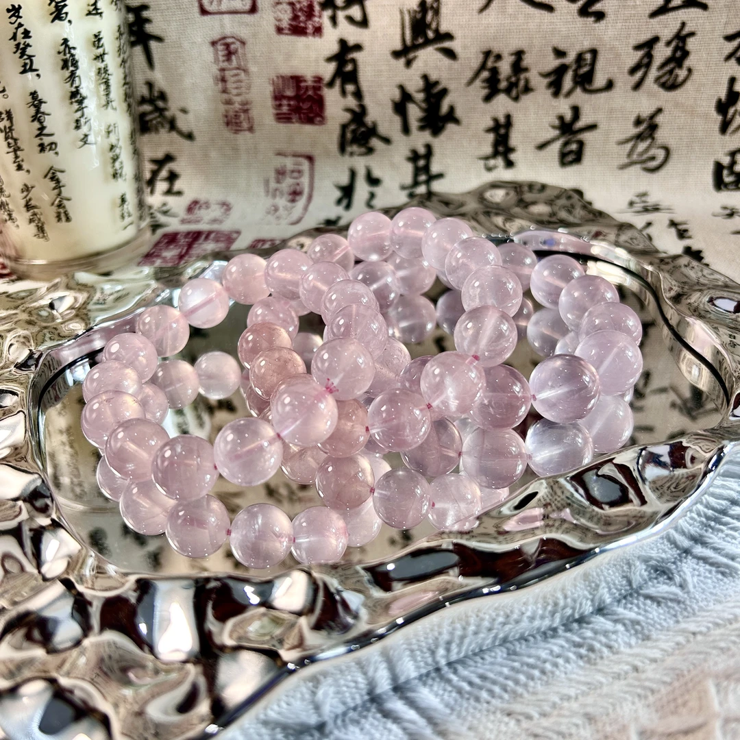 天然老矿料马达加斯加粉水晶手串多样性发其一