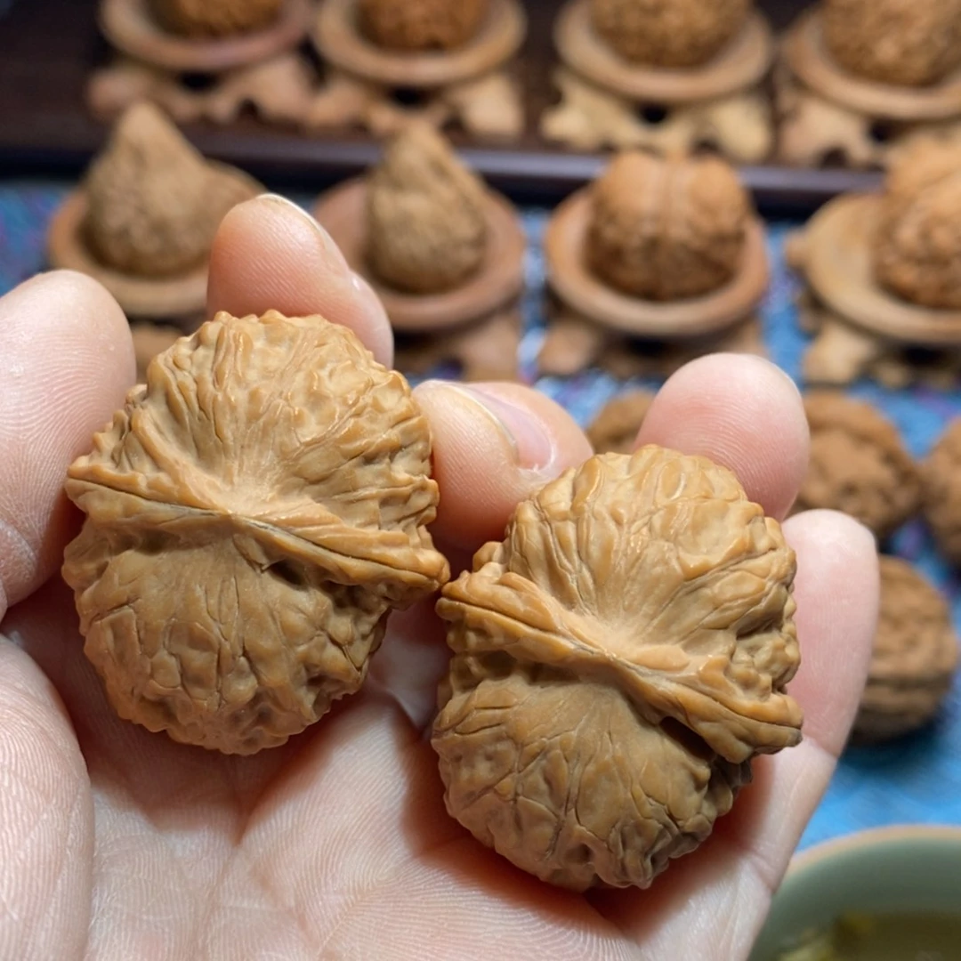 【闪购商品】文玩核桃吊坠黄松峪