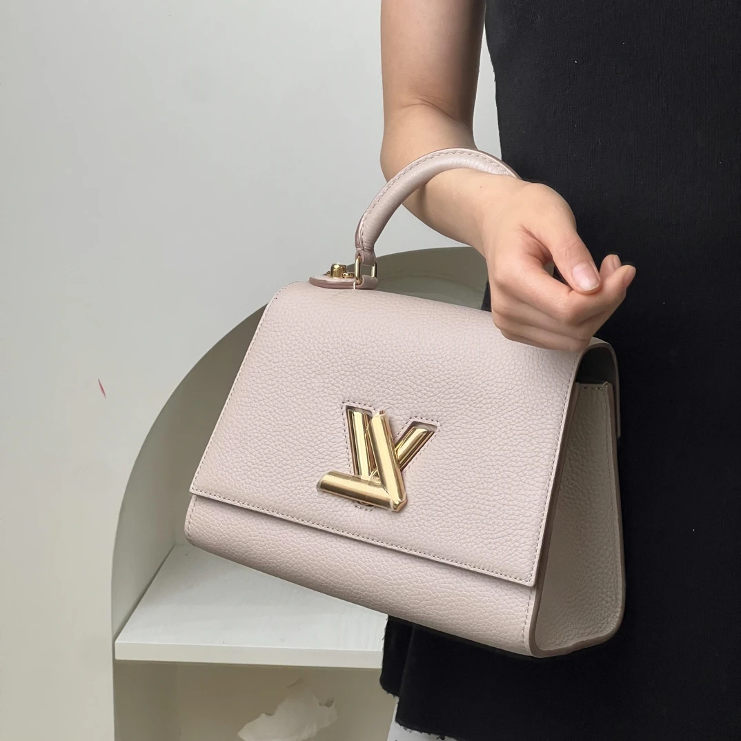 99新 LouisVuitton/路易威登 twist one handle手提灰褐色/99新