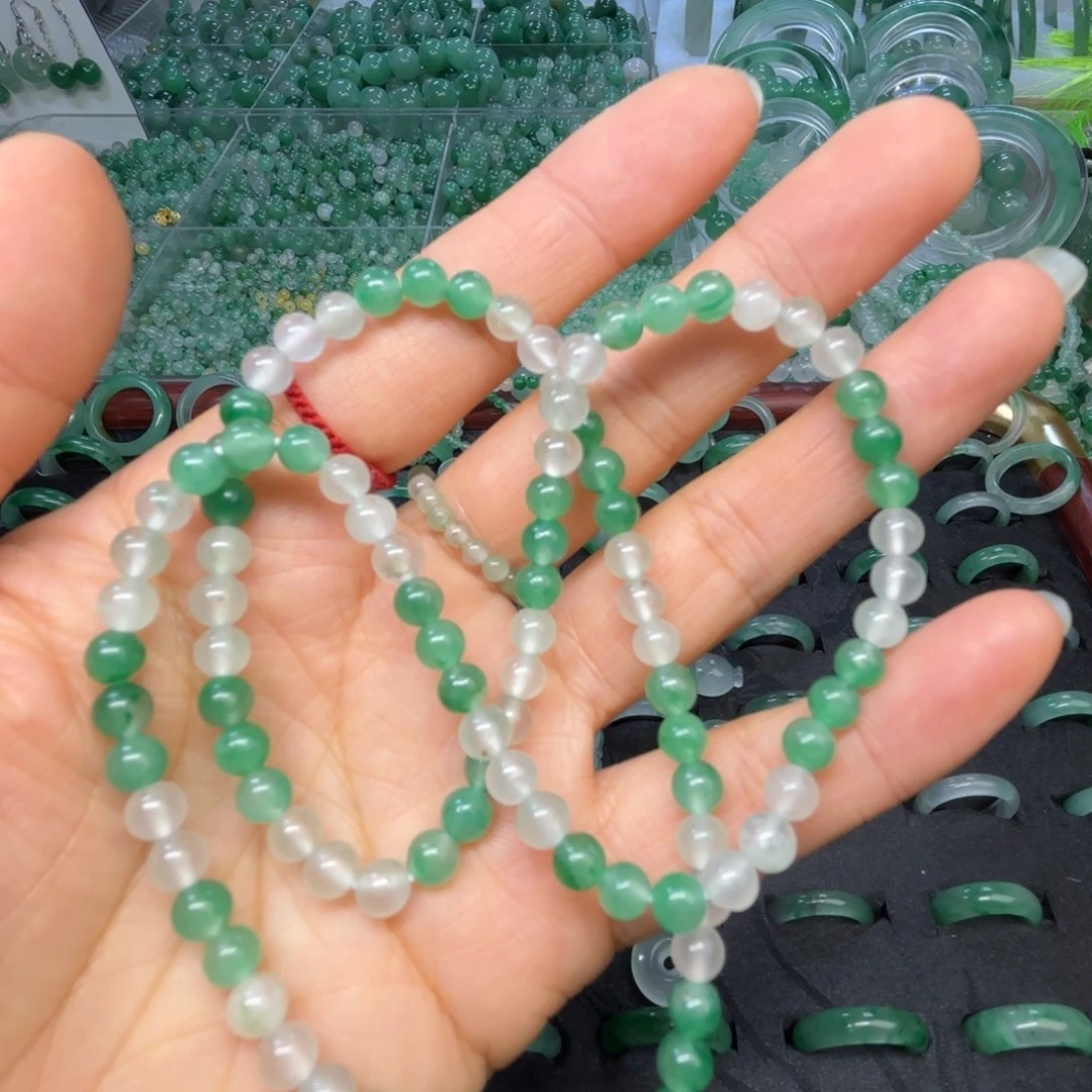 石英质玉（非洲翠）未镶嵌戒指  珠子  手镯卡5珠子项链