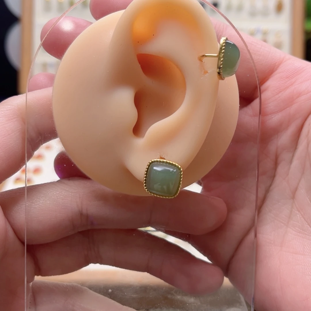 和田玉银S925镶嵌耳饰