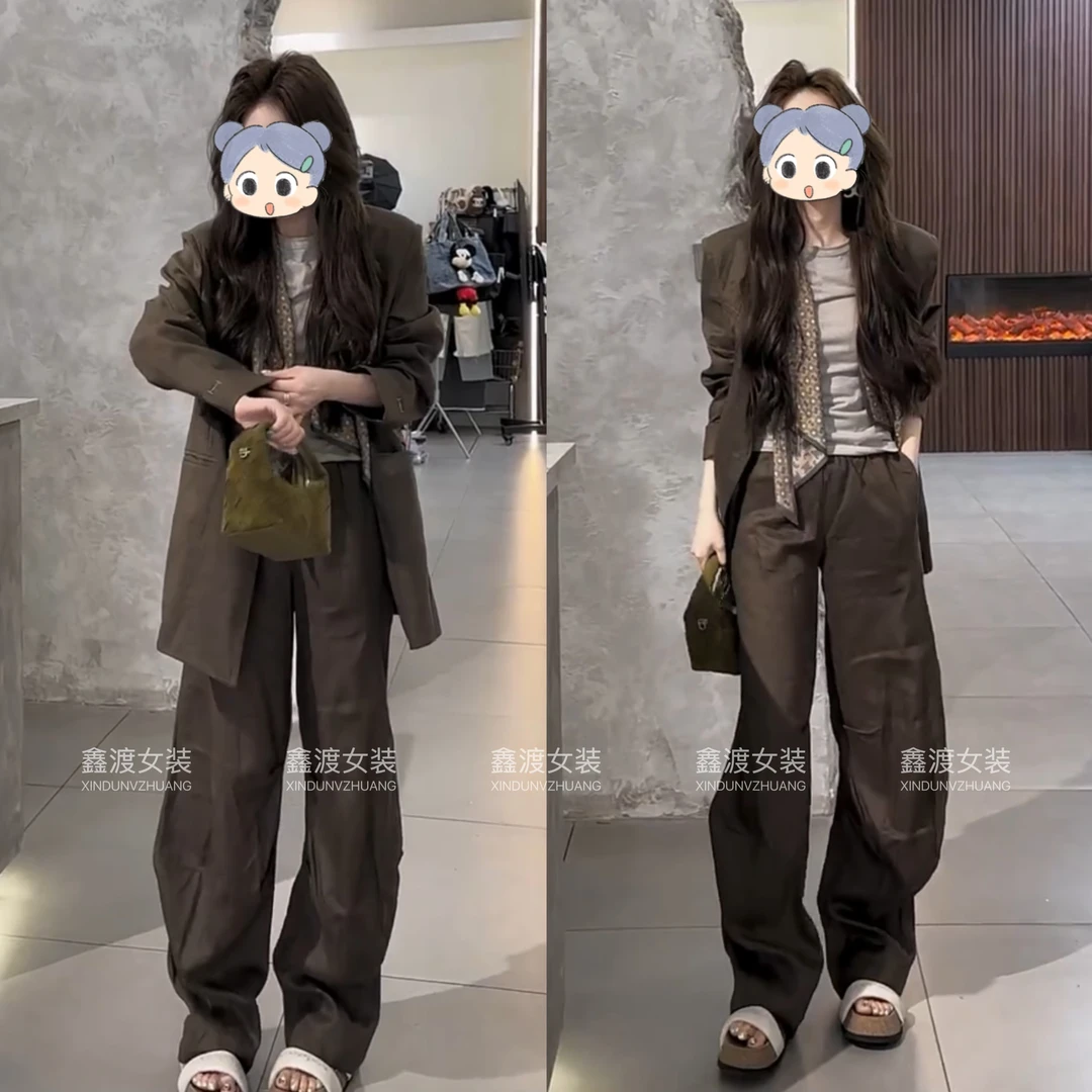 2025春夏新款时尚显瘦气质女士网红洋气两件套百搭款D6831