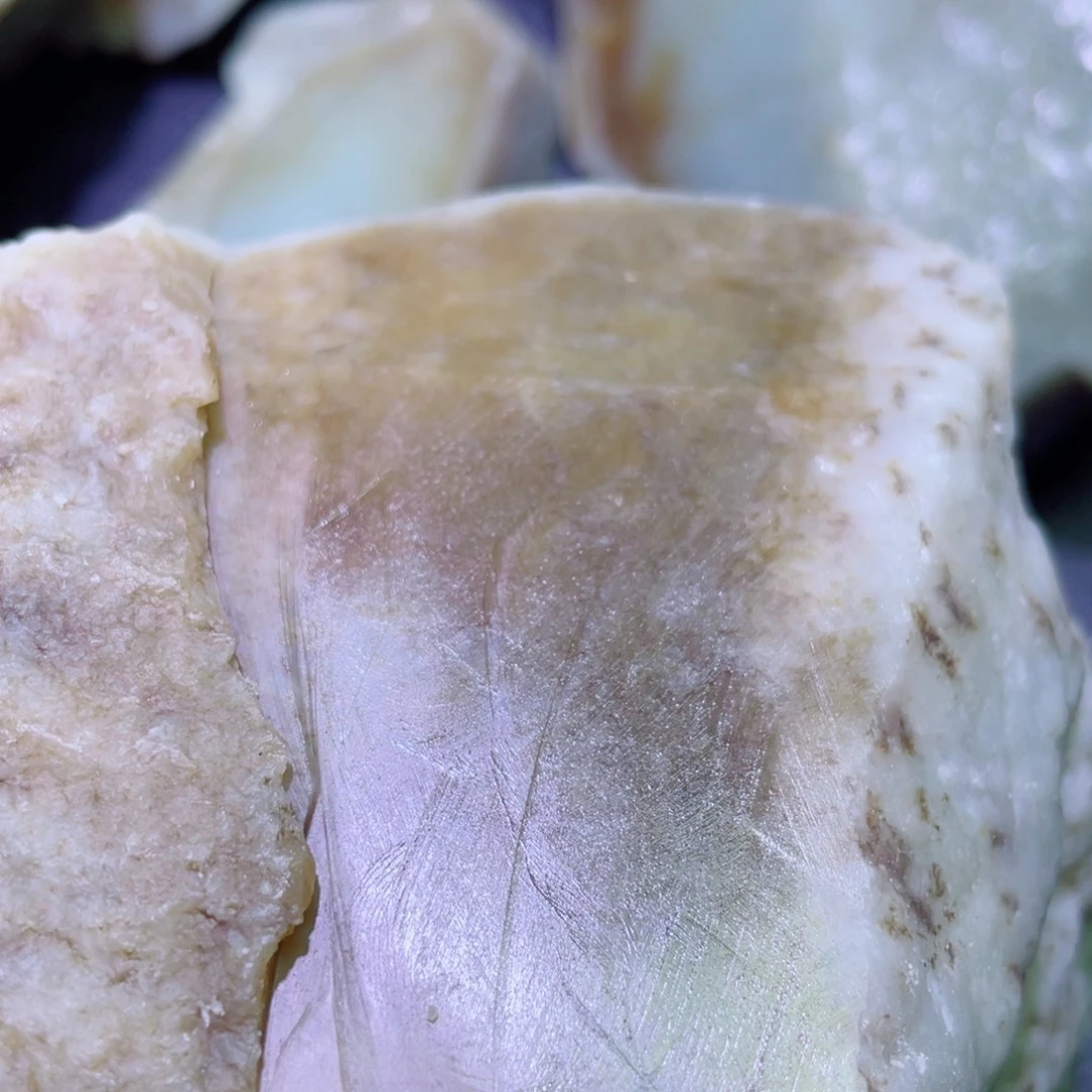 和田玉未镶嵌珠宝半成品