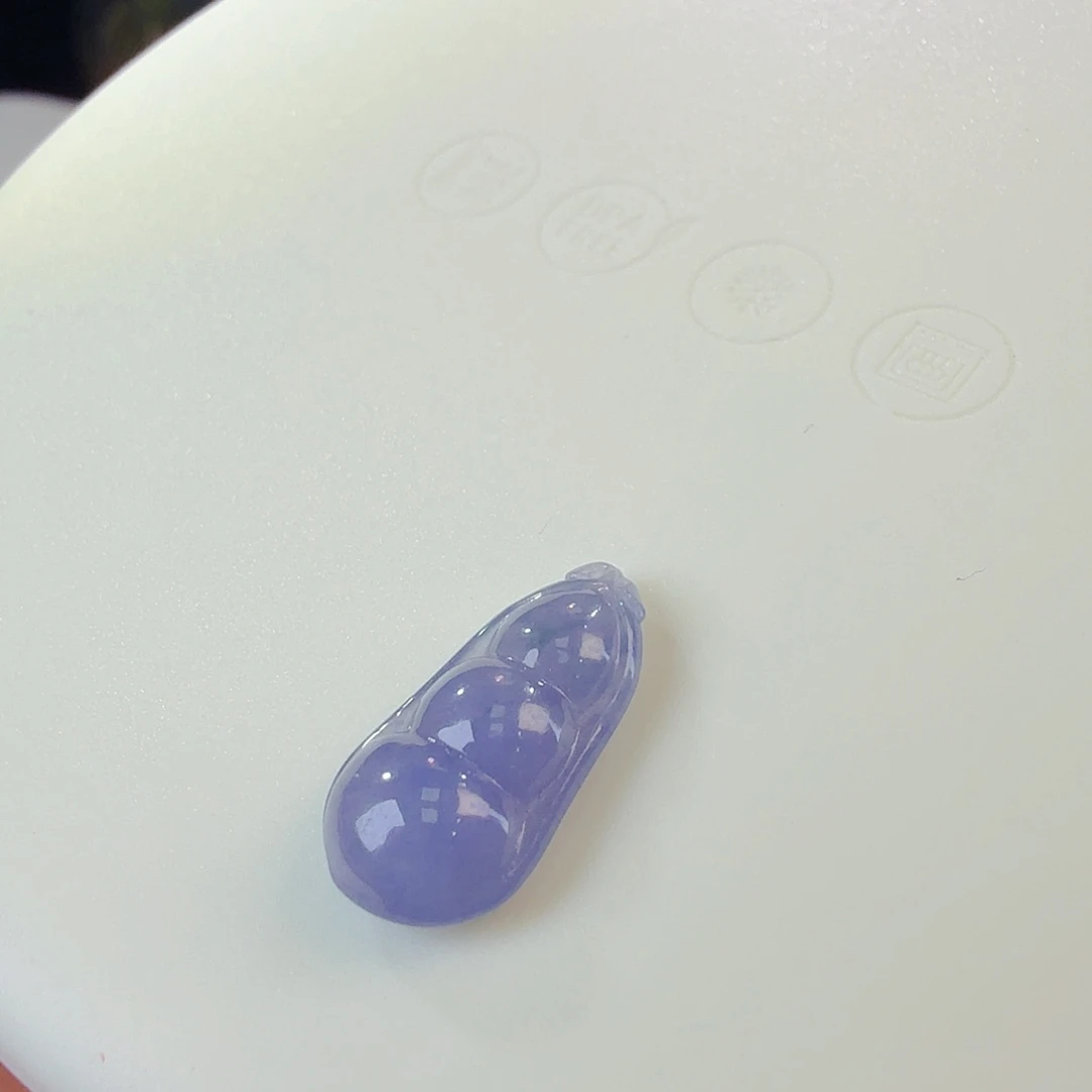 翡翠裸石蓝紫豆子