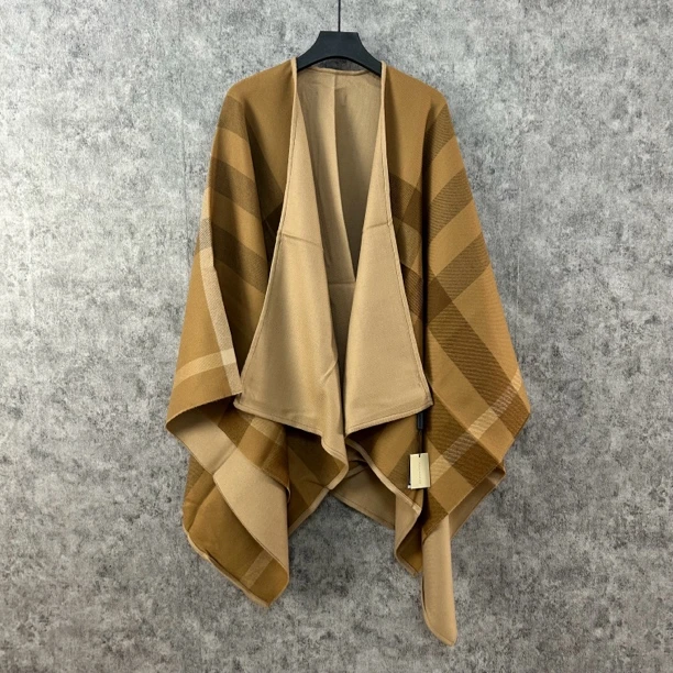 未使用 BURBERRY/博柏利 双面格纹卡其色披肩