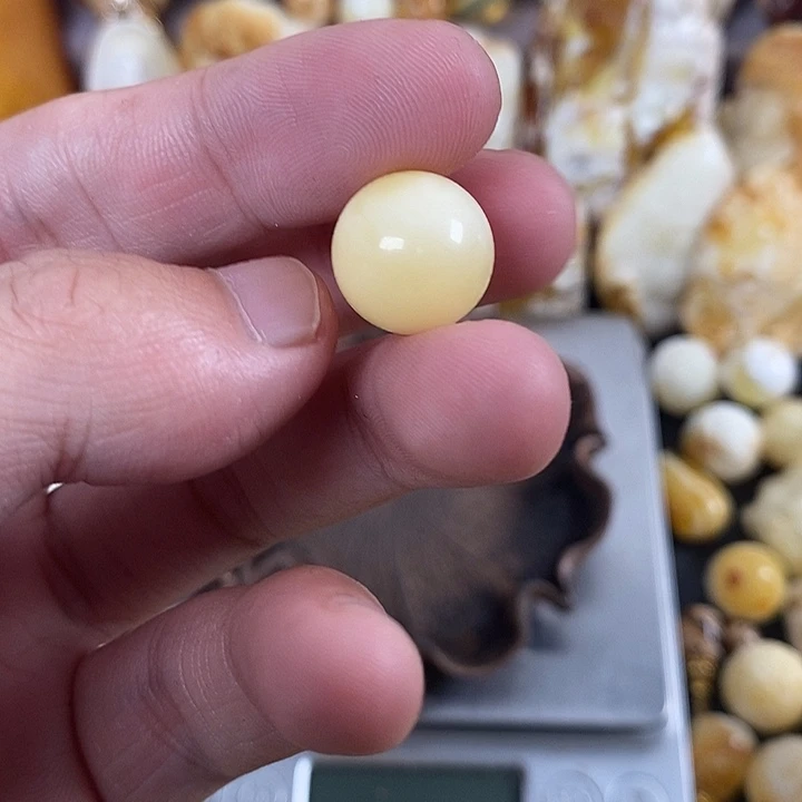 琥珀未镶嵌裸石我