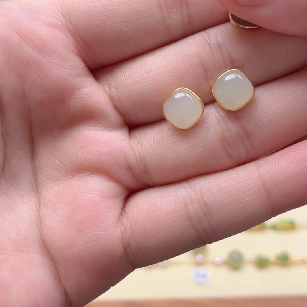 和田玉银S925镶嵌耳饰