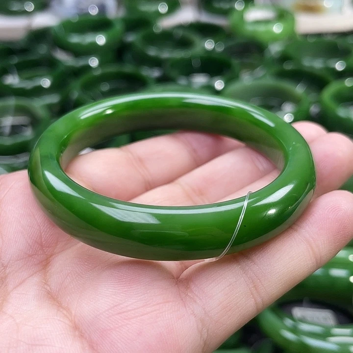 未镶嵌手镯和田玉（碧玉）