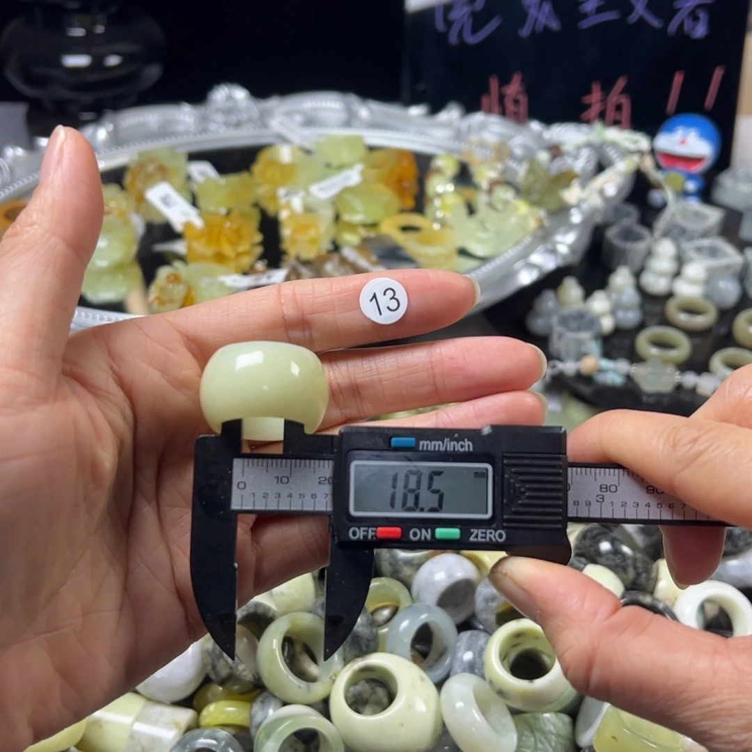 蛇纹石玉未镶嵌戒指