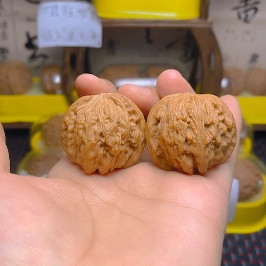 文玩核桃吊坠磨盘