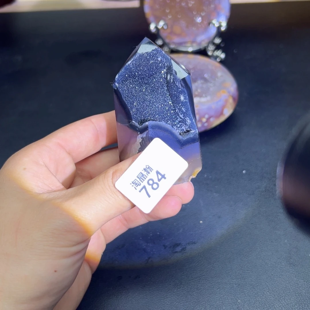 玛瑙/玉髓未镶嵌珠宝半成品