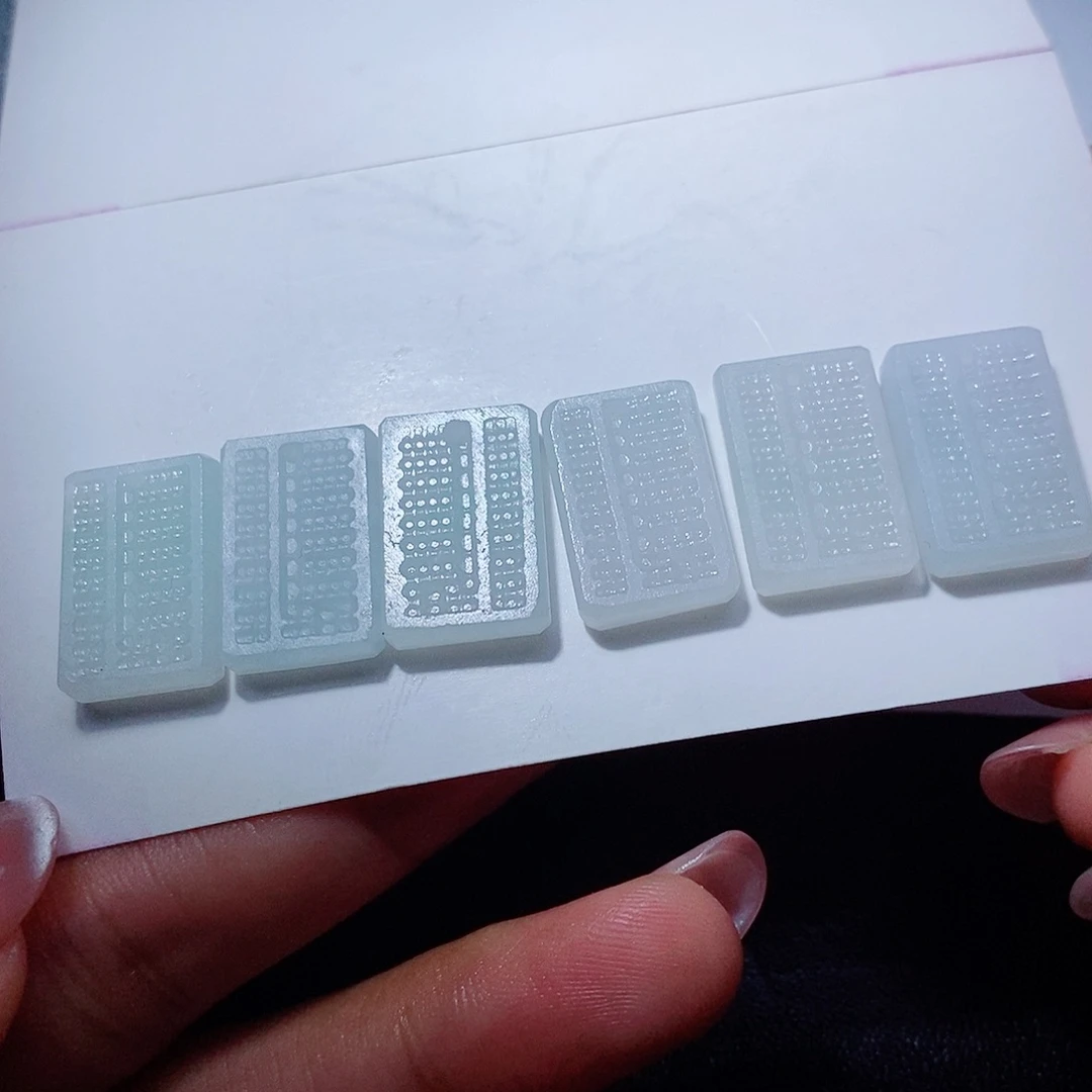深***姐定制翡翠未镶嵌翡翠