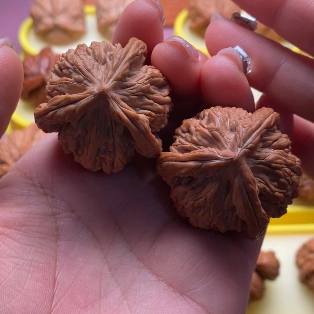 桃核把件虎头奔39虎头奔