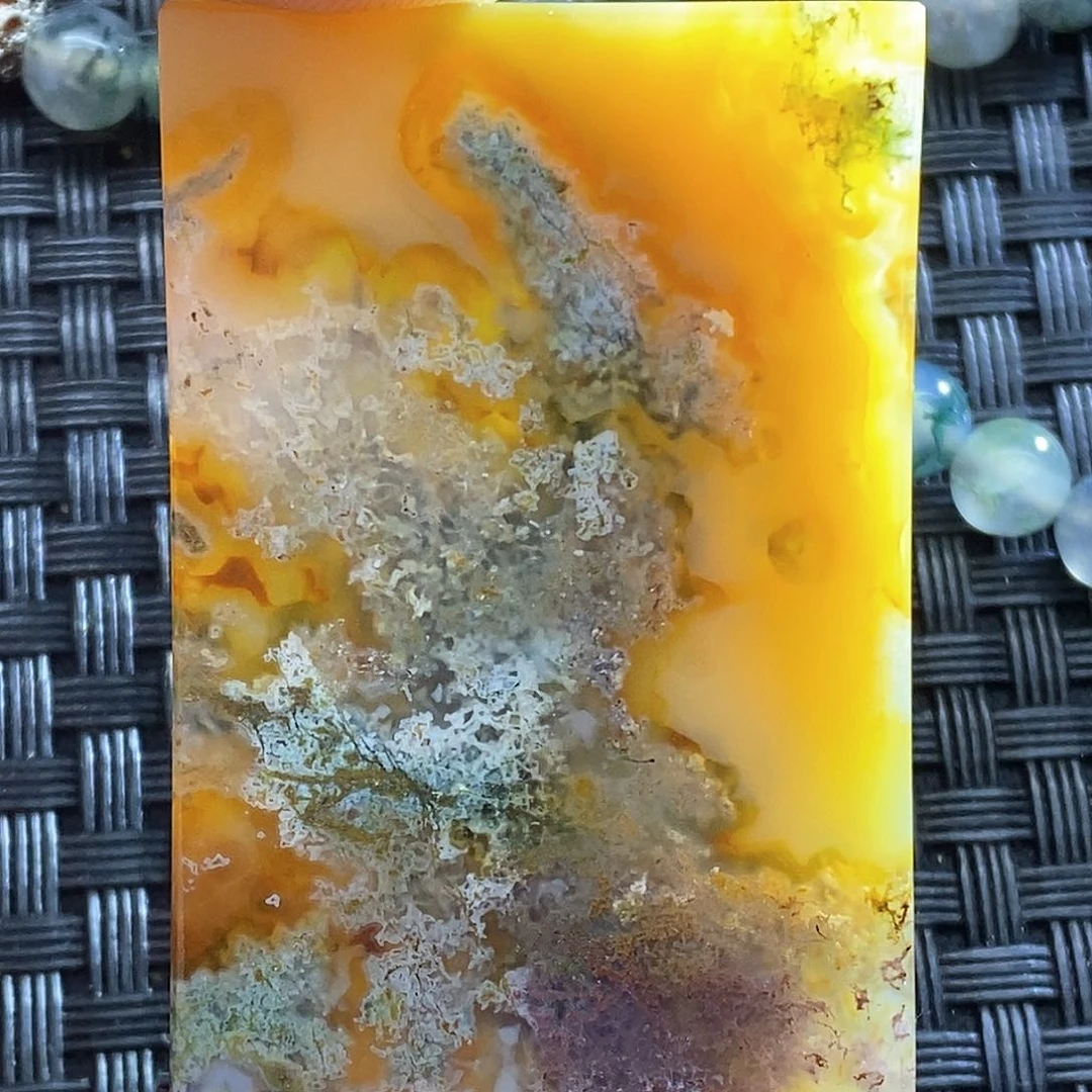 玛瑙/玉髓颈饰足金镶嵌?****态