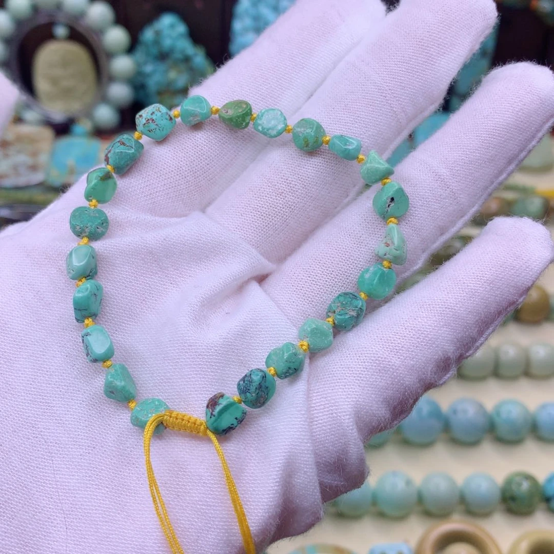 绿松石颈饰未镶嵌