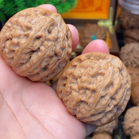 文玩核桃吊坠ℳ****红锦鲤43精修