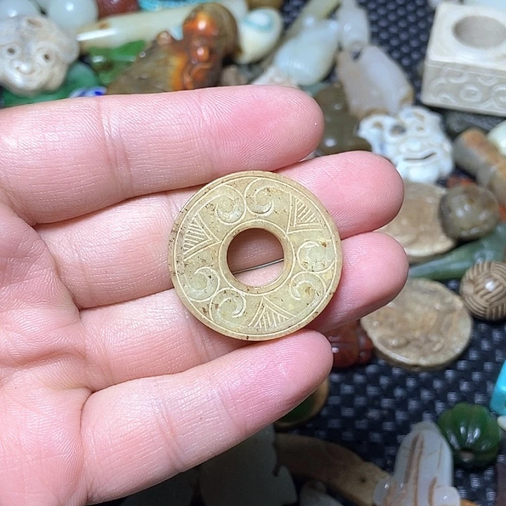 和田玉未镶嵌颈饰56