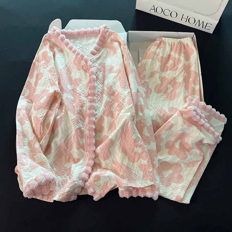 2025年春秋季新款棉质睡衣女甜美粉色花朵长袖开衫舒适家居服套装